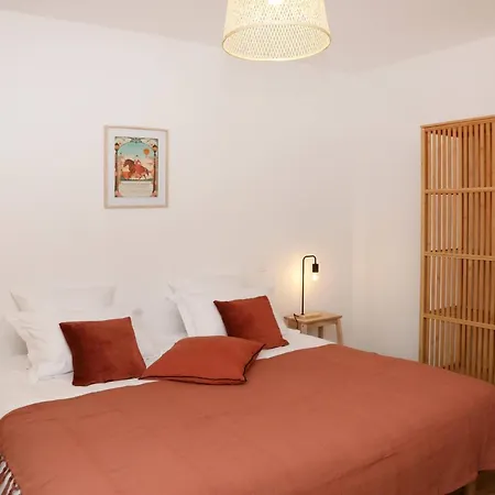 Appartement Jockey Stable By La Boîte En *
